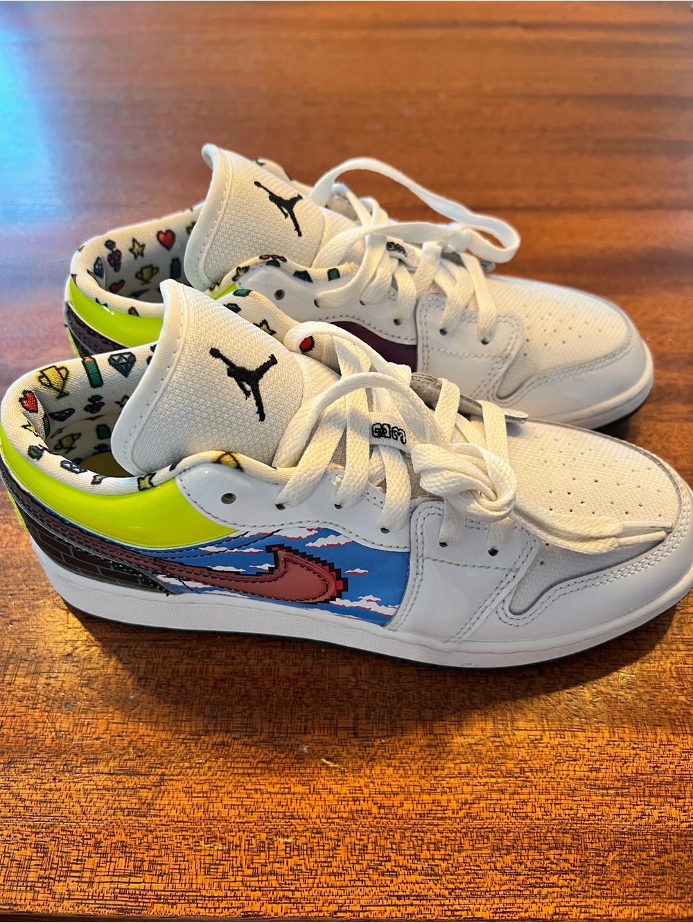Air Jordan 1 Low GS 'Old School Gaming'
